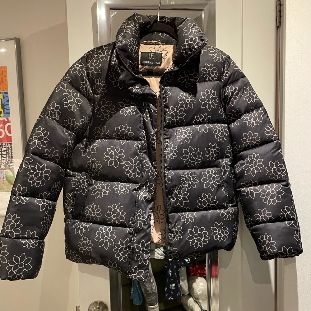Super cute puffer jacket